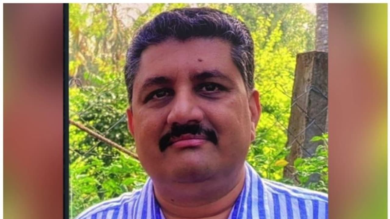 ഒമാനിൽ വാഹനാപകടത്തിൽ മലയാളി മരിച്ചു ഒമാനിൽ വാഹനാപകടത്തിൽ മലയാളി മരിച്ചു