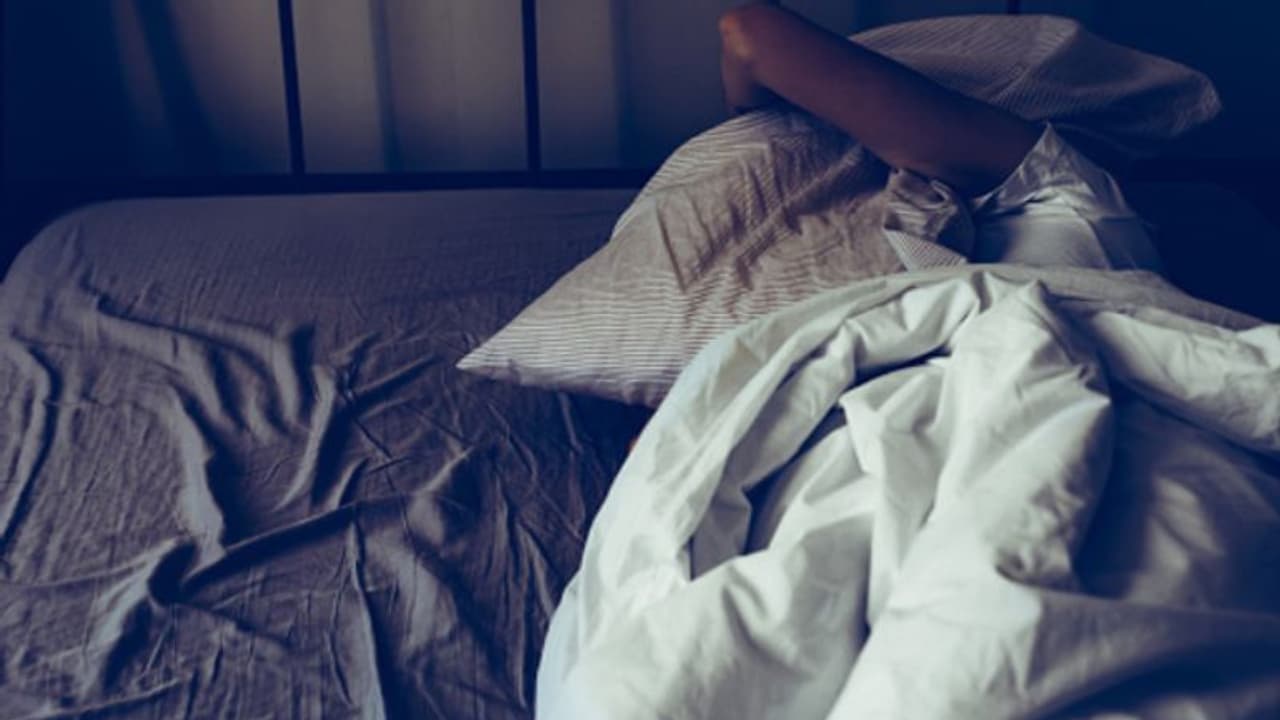 ഉറക്കം ശരിയാകുന്നില്ലേ? രാത്രി കുടിക്കാം ഈ ഏഴ് പാനീയങ്ങള്... ഉറക്കം ശരിയാകുന്നില്ലേ? രാത്രി കുടിക്കാം ഈ ഏഴ് പാനീയങ്ങള്...