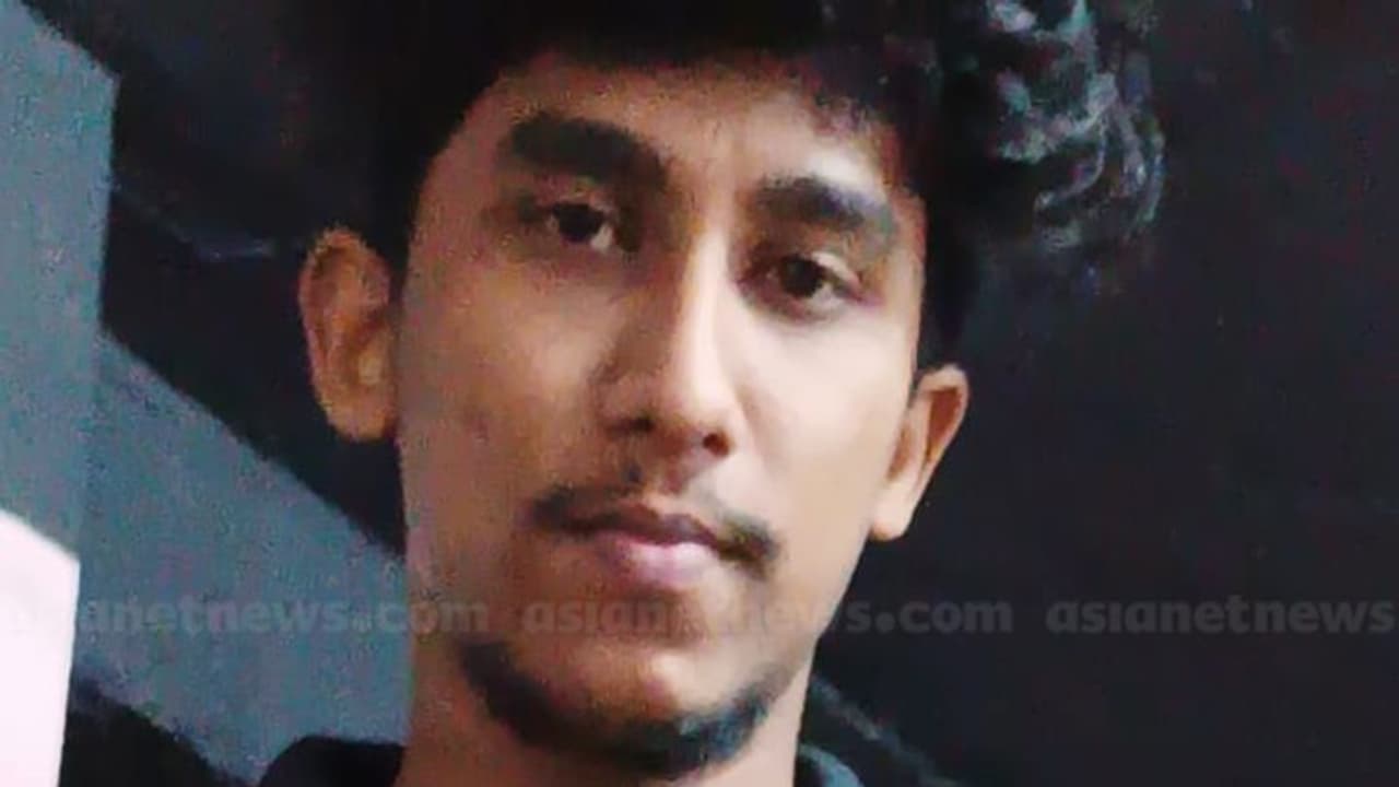 ബൈക്കിൽ ഇടിച്ചു, കാര്‍ നിര്‍ത്താതെ പോയി; കുറുമശേരിയിൽ യുവാവിന് ദാരുണാന്ത്യം, ഇടിച്ചിട്ട കാറിനായി തിരച്ചിൽ