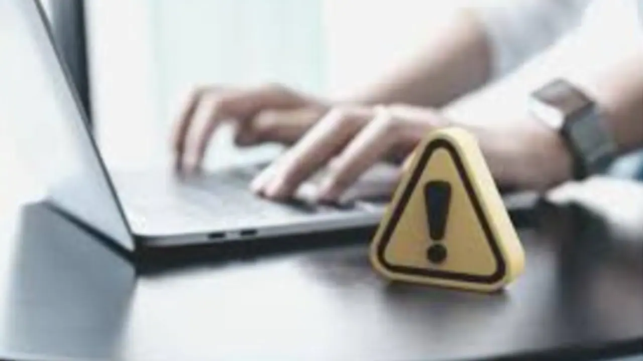 டேட்டிங் மோசடியில் 28 லட்சம் பணத்தை இழந்த ஐ.டி. ஊழியர்! அதிகரிக்கும் Fake ID சைபர் குற்றங்கள்!