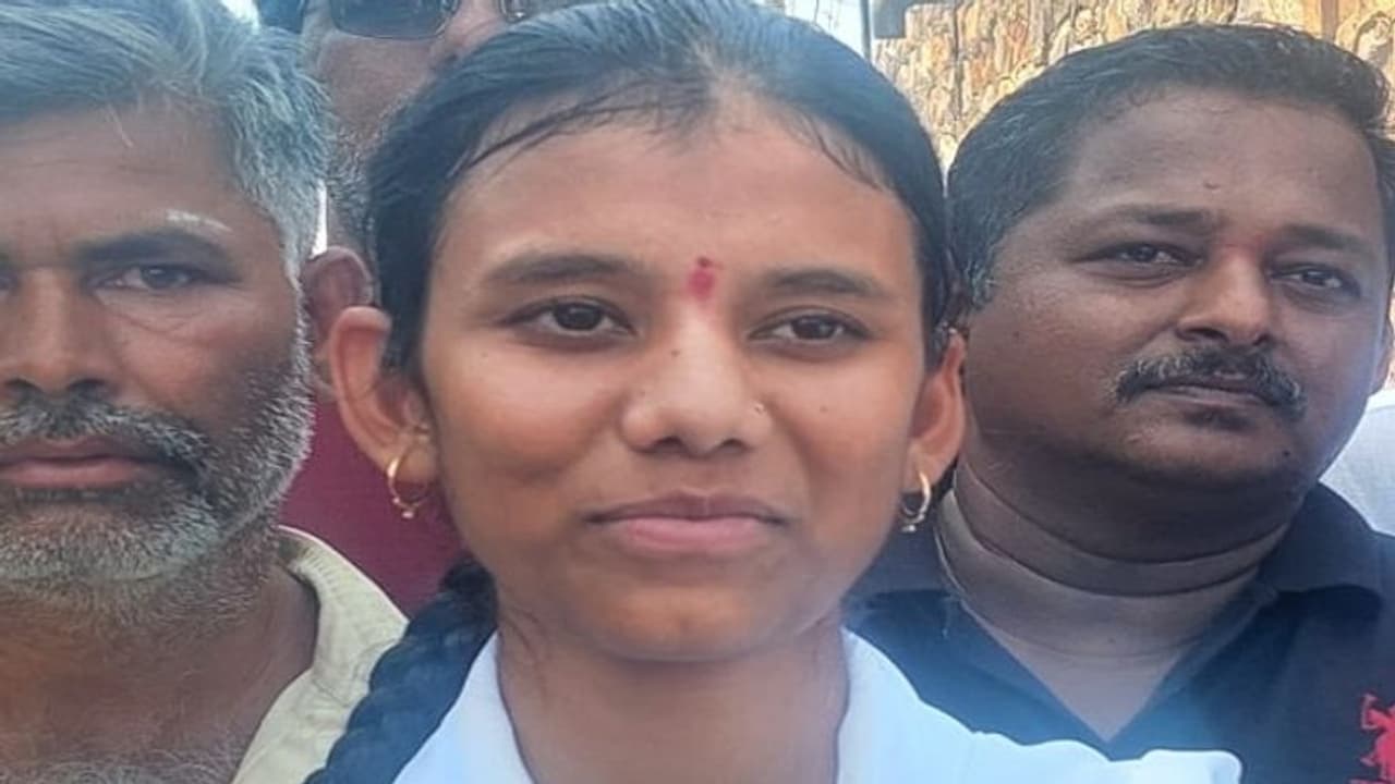 ಎಸ್‌ಎಸ್‌ಎಲ್‌ಸಿ ಫಲಿತಾಂಶ: ಸರ್ಕಾರಿ ಶಾಲೆಗೆ ಮೊದಲ ರ್‍ಯಾಂಕ್‌..! 