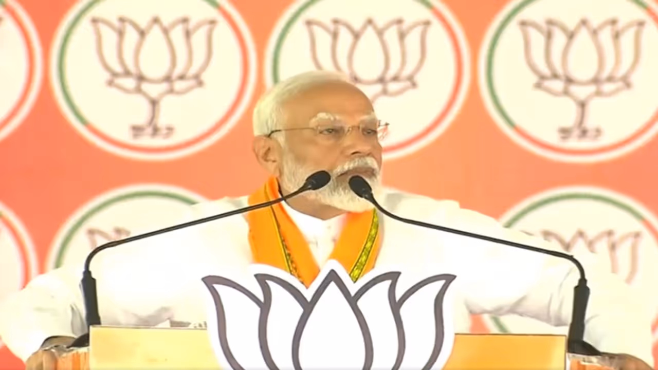 PM Modi articulates Idea of India to 'clueless' Congress: Satyamev Jayate, mother of democracy & more (WATCH)