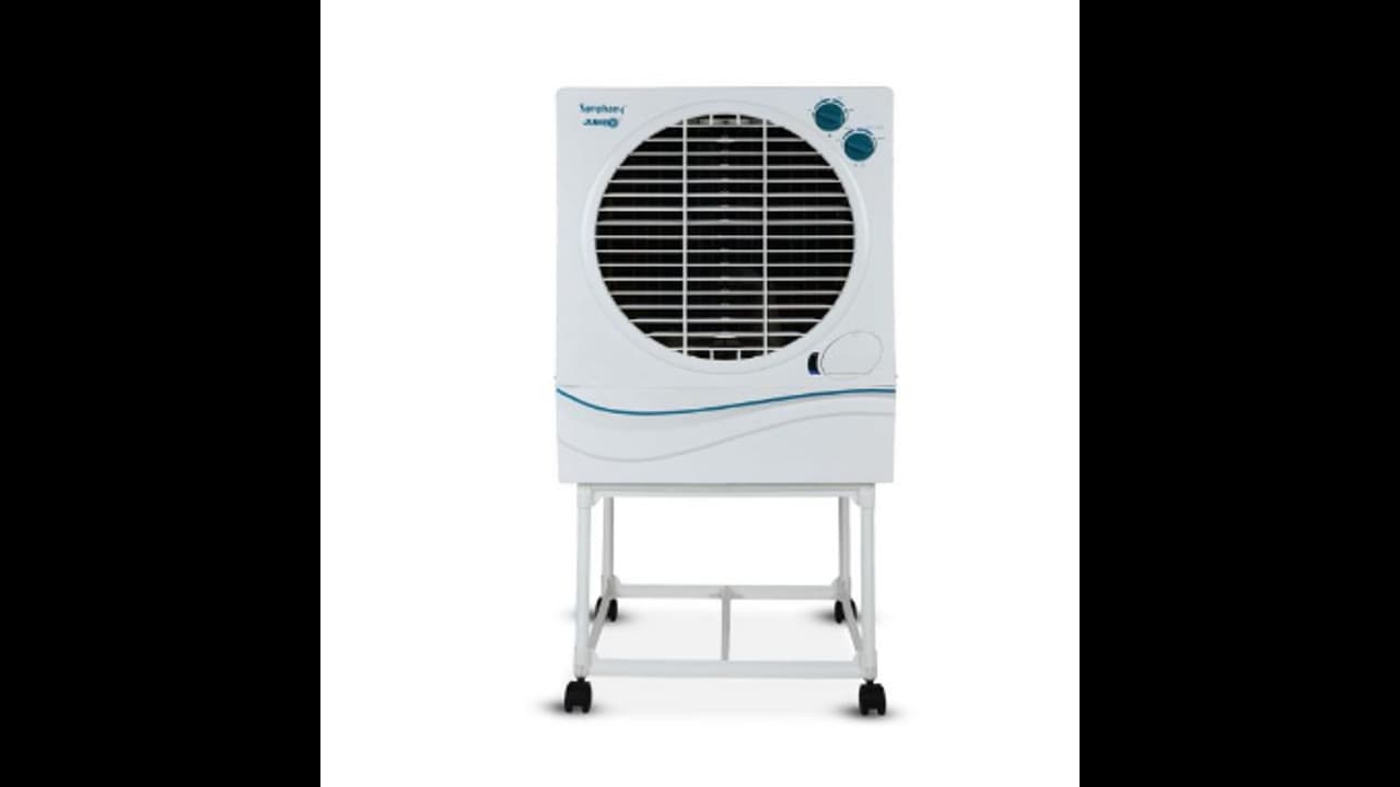  ಎಸಿ ಕಂಪ್ರೆಷರ್‌ ಸ್ಫೋಟಗೊಂಡು ಮೆಕಾನಿಕ್‌ ಸಾವು, ಬೈಕರ್ ಜಸ್ಟ್‌ ಮಿಸ್: ಭಯಾನಕ ವೀಡಿಯೋ