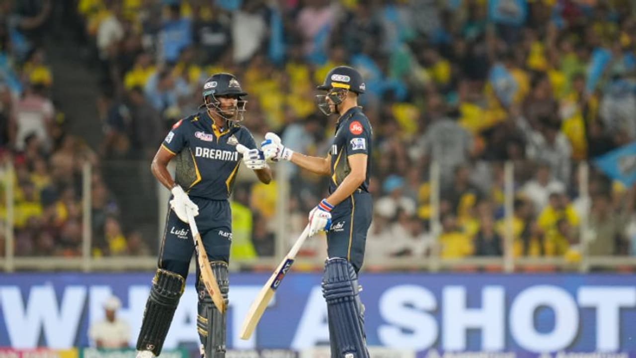 സച്ചിനെ കടപുഴക്കി; മാസ്റ്റര് ബ്ലാസ്റ്ററുടെ റെക്കോര്ഡ് നിഷ്പ്രഭമാക്കി സായ് സുദര്ശന്, അതും ബഹുദൂരം മുന്നേ സച്ചിനെ കടപുഴക്കി; മാസ്റ്റര് ബ്ലാസ്റ്ററുടെ റെക്കോര്ഡ് നിഷ്പ്രഭമാക്കി സായ് സുദര്ശന്, അതും ബഹുദൂരം മുന്നേ