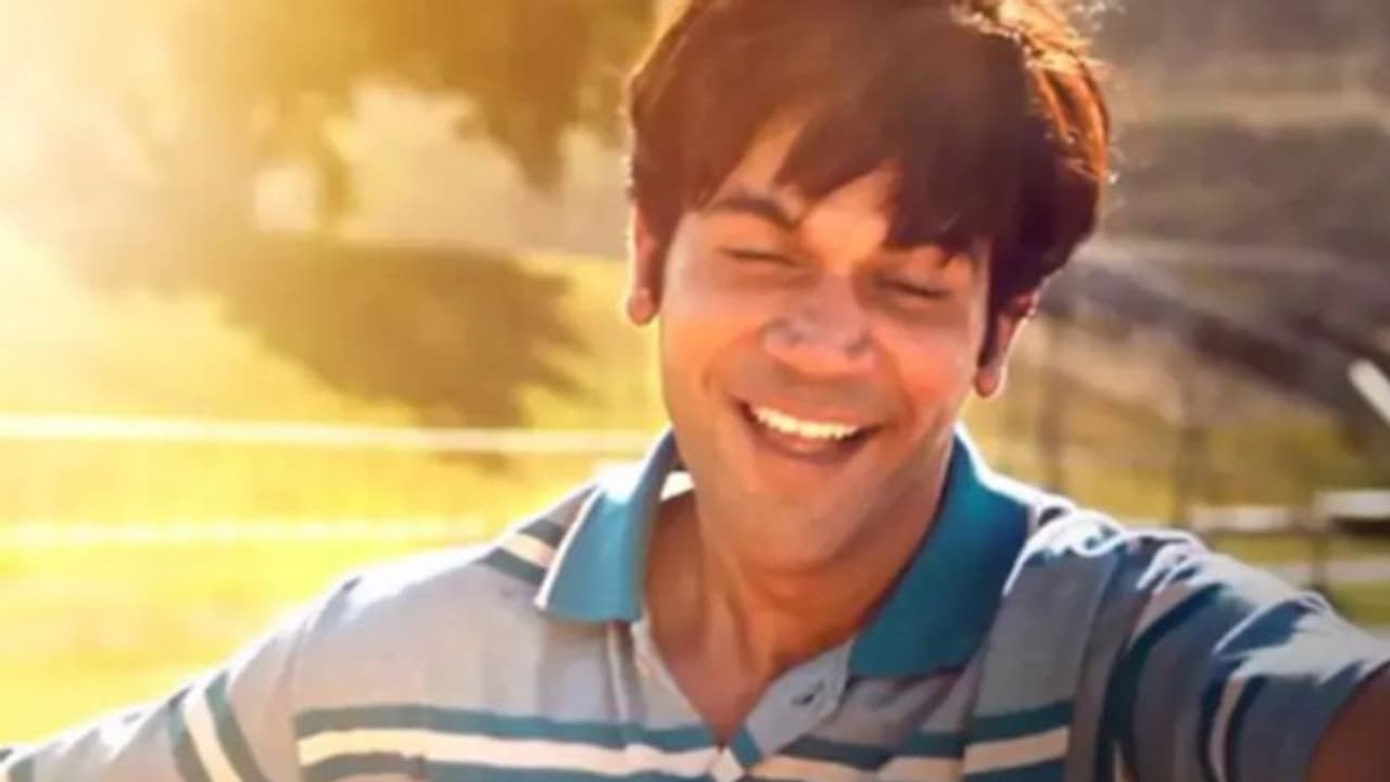 അമ്പരപ്പിച്ച് രാജ്കുമാര് റാവു, ഓപ്പണിംഗ് കളക്ഷനില് നേട്ടവുമായി ശ്രീകാന്ത്, കണക്കുകള് പുറത്ത് അമ്പരപ്പിച്ച് രാജ്കുമാര് റാവു, ഓപ്പണിംഗ് കളക്ഷനില് നേട്ടവുമായി ശ്രീകാന്ത്, കണക്കുകള് പുറത്ത്