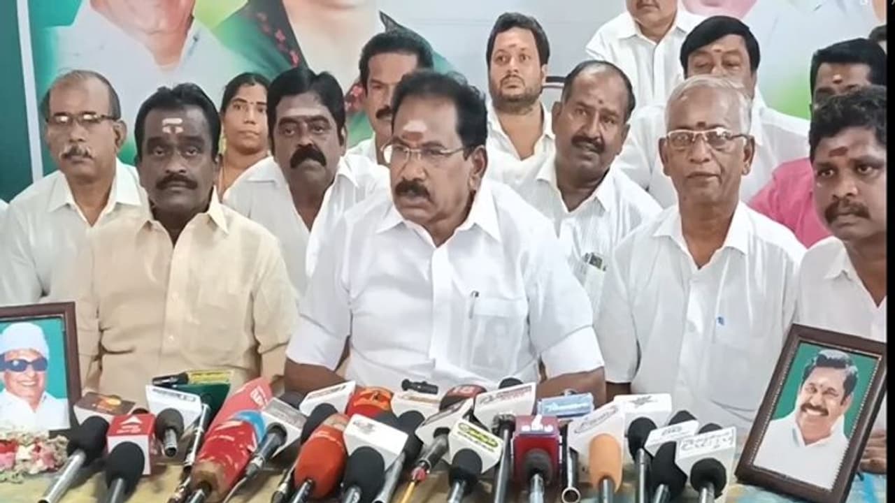 எம்ஜிஆரை போல நடிகர் விஜய் உதவுகிறார்: அமைச்சர் செல்லூர் ராஜு புகழாரம்!