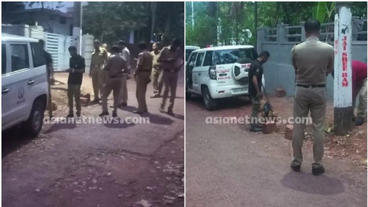 കണ്ണൂരില് റോഡരികില് ബോംബ് പൊട്ടിത്തെറിച്ചു; ഐസ്ക്രീം ബോംബുകള് പൊട്ടിയത് പൊലീസ് പട്രോളിംഗിനിടെ കണ്ണൂരില് റോഡരികില് ബോംബ് പൊട്ടിത്തെറിച്ചു; ഐസ്ക്രീം ബോംബുകള് പൊട്ടിയത് പൊലീസ് പട്രോളിംഗിനിടെ