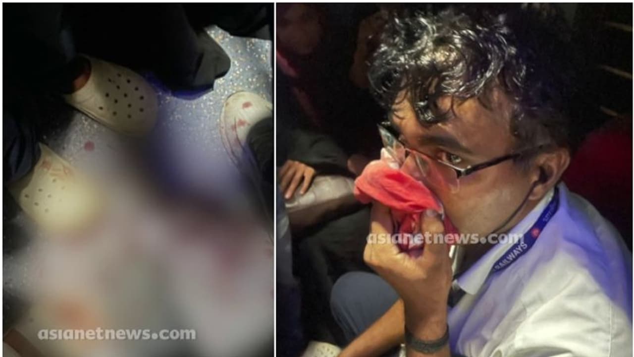 വീണ്ടും ടിടിഇയ്ക്ക് ട്രെയിനില് മര്ദനം; ടിക്കറ്റെടുക്കാതെ കയറിയത് ചോദ്യം ചെയ്തപ്പോള് മൂക്കിന് ഇടിച്ചു വീണ്ടും ടിടിഇയ്ക്ക് ട്രെയിനില് മര്ദനം; ടിക്കറ്റെടുക്കാതെ കയറിയത് ചോദ്യം ചെയ്തപ്പോള് മൂക്കിന് ഇടിച്ചു