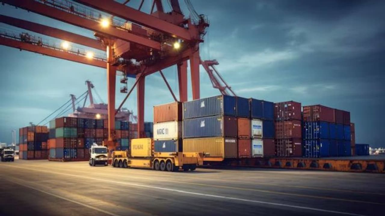 US warns of 'potential risk of sanctions' after India, Iran sign Chabahar port deal (WATCH)