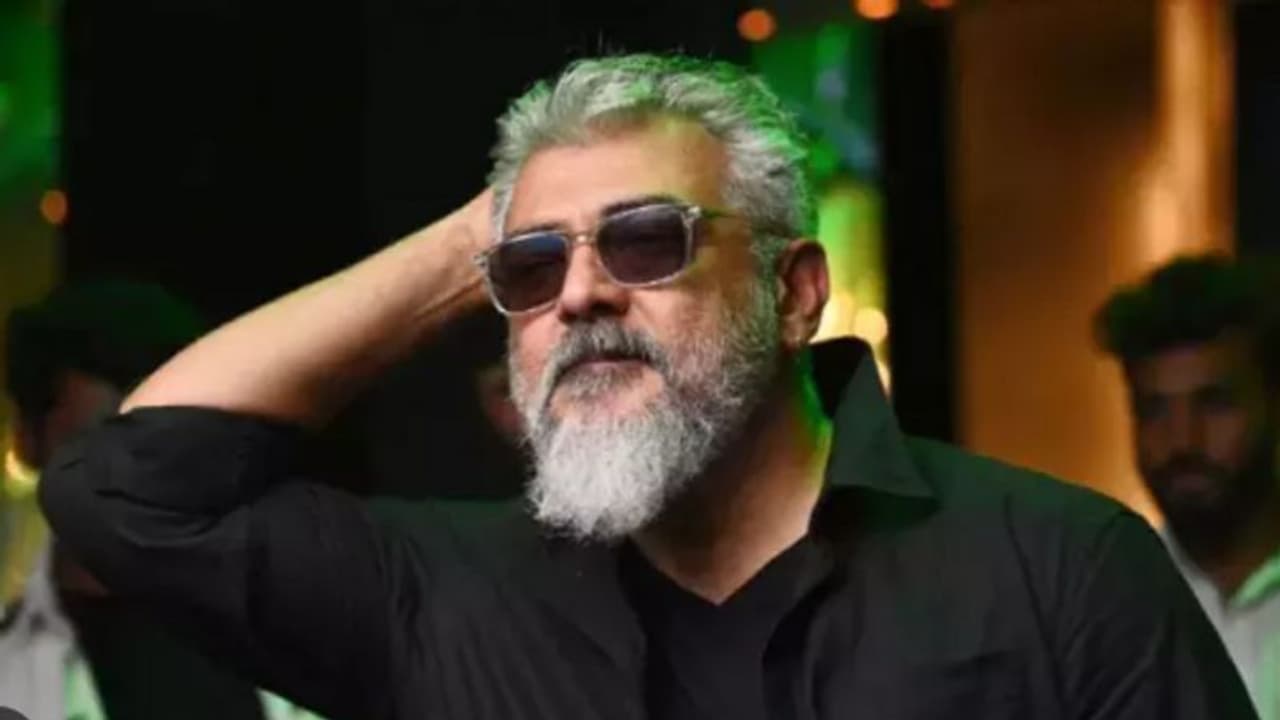 ആദ്യചിത്രത്തില്‍ തന്നെ അവതരിപ്പിച്ച സൂപ്പര്‍താരത്തെ കാണാന്‍ ഓടിയെത്തി അജിത്ത്