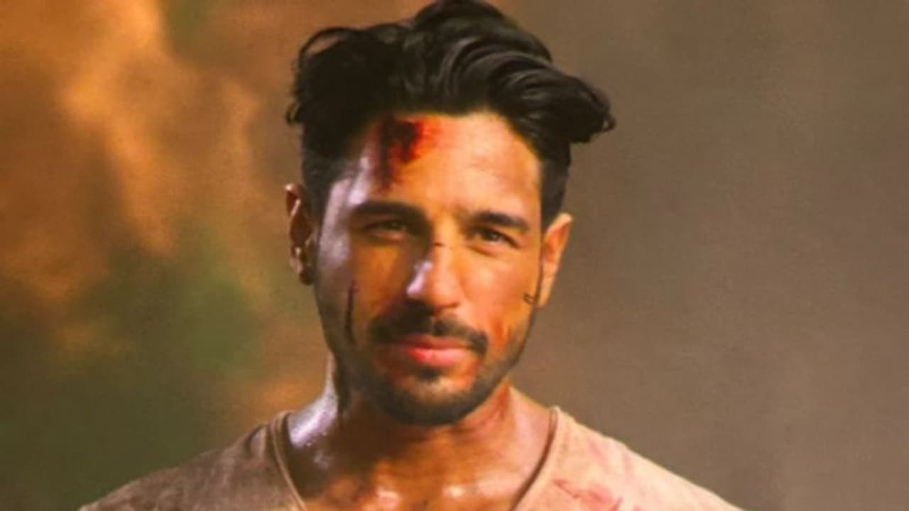 തിയറ്ററില് നേട്ടമുണ്ടാക്കാനായില്ല, ആമസോണ് പ്രൈം വീഡിയോയില് ഇന്ത്യയില് ട്രെൻഡിംഗ്, ഒന്നാമതായി യോദ്ധ തിയറ്ററില് നേട്ടമുണ്ടാക്കാനായില്ല, ആമസോണ് പ്രൈം വീഡിയോയില് ഇന്ത്യയില് ട്രെൻഡിംഗ്, ഒന്നാമതായി യോദ്ധ