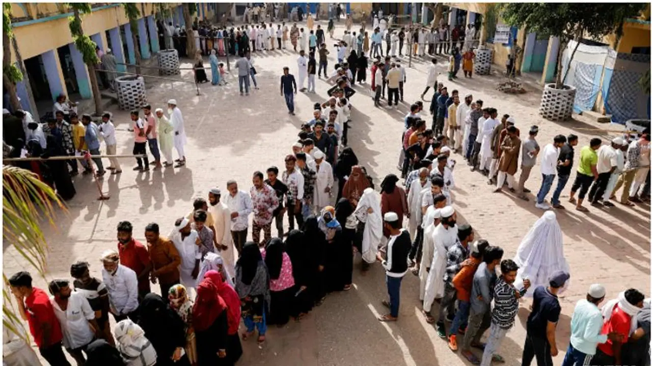 നാലാം ഘട്ടം ഭേദപ്പെട്ട പോളിം​ഗ്; അഞ്ച് മണിവരെ 62.31%, ഏറ്റവും കൂടുതൽ പോളിംഗ് ഭുവനഗിരിയിൽ