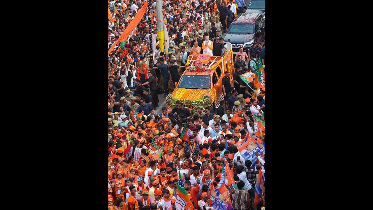 ഹൃദയഭൂമിയും മറാത്ത മണ്ണും ചതിച്ചു, മൂന്നാം തവണയും ഒറ്റക്ക് ഭൂരിപക്ഷ സ്വപ്നത്തിൽ വീണുടഞ്ഞ് മോദിയും ബിജെപിയും ഹൃദയഭൂമിയും മറാത്ത മണ്ണും ചതിച്ചു, മൂന്നാം തവണയും ഒറ്റക്ക് ഭൂരിപക്ഷ സ്വപ്നത്തിൽ വീണുടഞ്ഞ് മോദിയും ബിജെപിയും