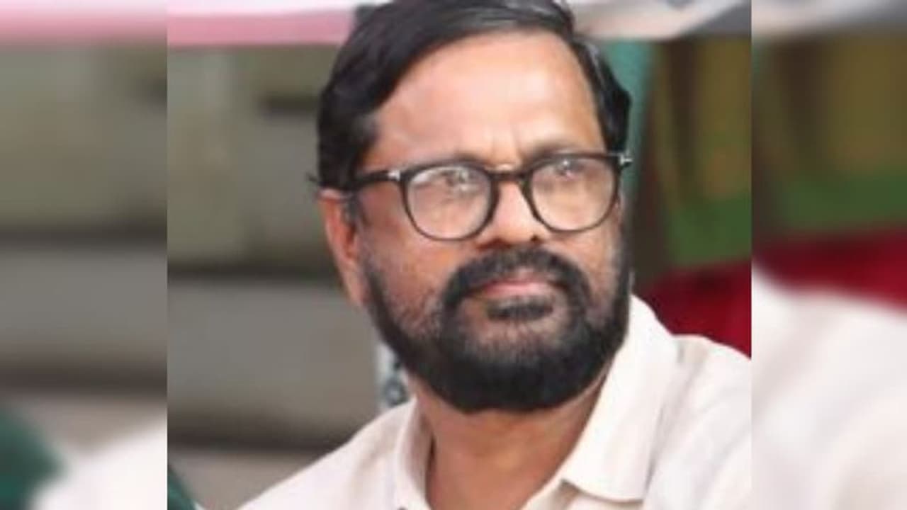 പ്രതികാര നടപടിയോ...? ജോയിന്റ് കൗൺസിൽ നേതാവ് ജയചന്ദ്രൻ കല്ലിങ്കലിന് ചാർജ് മെമ്മോ പ്രതികാര നടപടിയോ...? ജോയിന്റ് കൗൺസിൽ നേതാവ് ജയചന്ദ്രൻ കല്ലിങ്കലിന് ചാർജ് മെമ്മോ