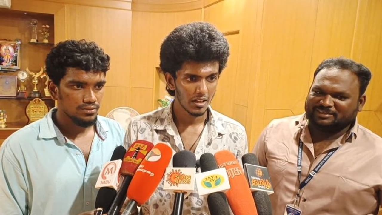 கறுப்பு பணத்தை வெள்ளை பணமா மாத்துறேனா? சமூக வலைதளத்தில் பரவும் கருத்துக்கு பாலா முற்றுப்புள்ளி