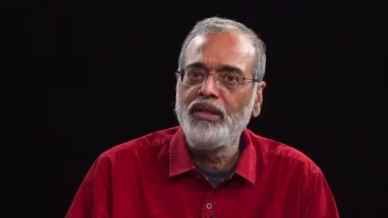 ന്യൂസ് ക്ലിക്ക് എഡിറ്റർ പ്രബീര് പുരകായസ്ത ജയിൽ മോചിതനായി ന്യൂസ് ക്ലിക്ക് എഡിറ്റർ പ്രബീര് പുരകായസ്ത ജയിൽ മോചിതനായി