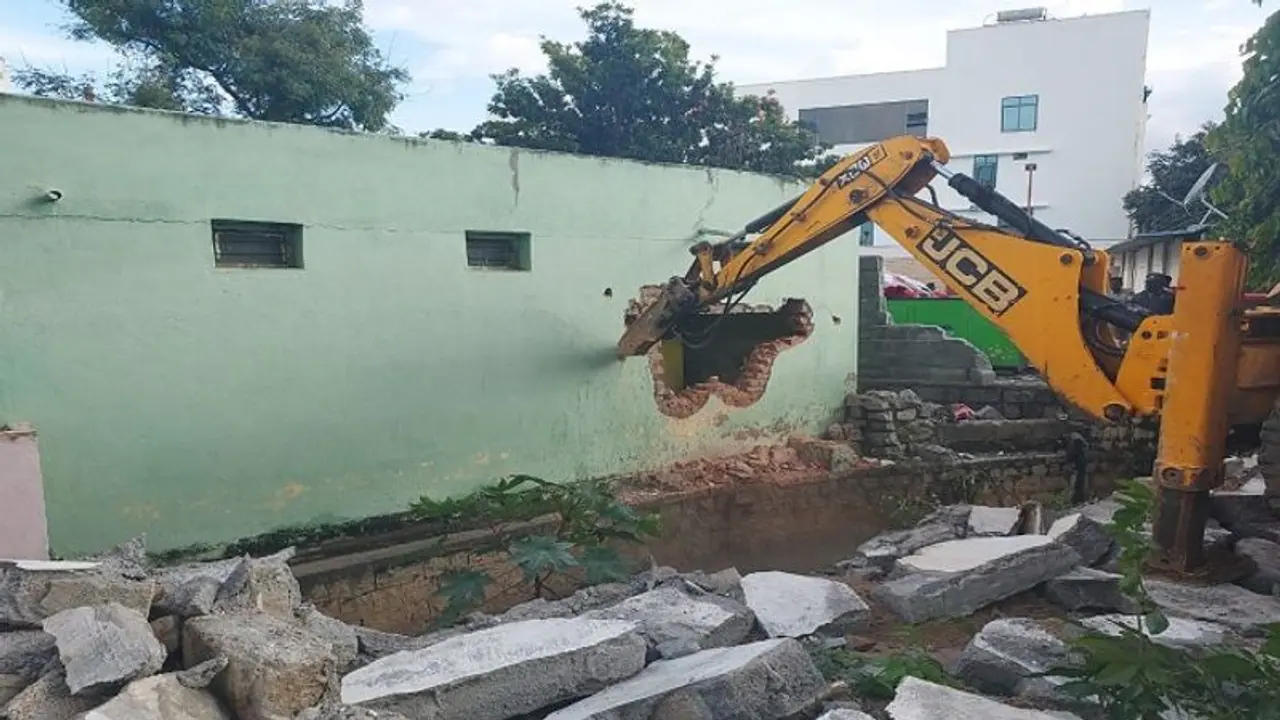 ಬೆಂಗಳೂರು: 8 ತಿಂಗಳಲ್ಲಿ 1,134 ಕಡೆ ರಾಜಕಾಲುವೆ ಒತ್ತುವರಿ..! ಬೆಂಗಳೂರು: 8 ತಿಂಗಳಲ್ಲಿ 1,134 ಕಡೆ ರಾಜಕಾಲುವೆ ಒತ್ತುವರಿ..!