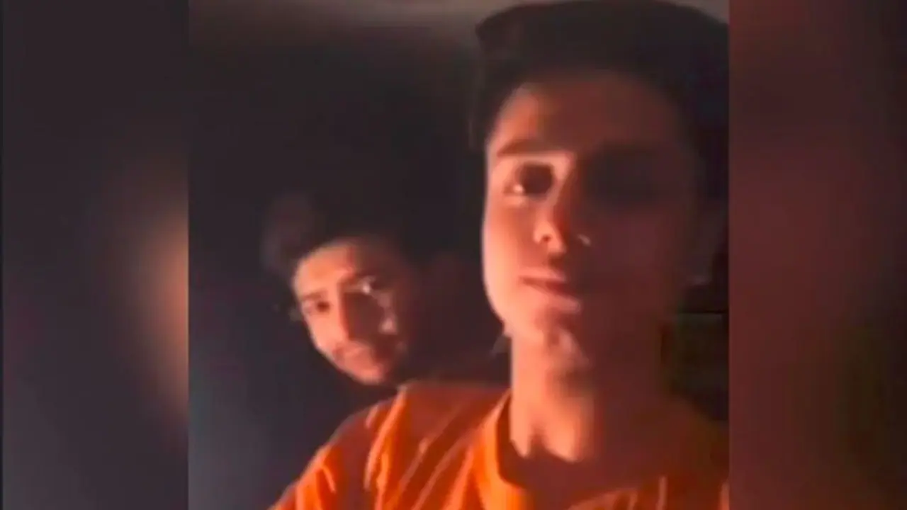 ಗಂಟೆಗೆ 160 ಕಿಲೋ ಮೀಟರ್ ವೇಗ, ಜತೆಗೆ ಇನ್ಸ್ಟಾಗ್ರಾಮ್ ಲೈವ್: ಯುವಕರ ಲಾಂಗ್ ಡ್ರೈವ್ ಆಯ್ತು ಲಾಸ್ಟ್ ಡ್ರೈವ್ ಗಂಟೆಗೆ 160 ಕಿಲೋ ಮೀಟರ್ ವೇಗ, ಜತೆಗೆ ಇನ್ಸ್ಟಾಗ್ರಾಮ್ ಲೈವ್: ಯುವಕರ ಲಾಂಗ್ ಡ್ರೈವ್ ಆಯ್ತು ಲಾಸ್ಟ್ ಡ್ರೈವ್