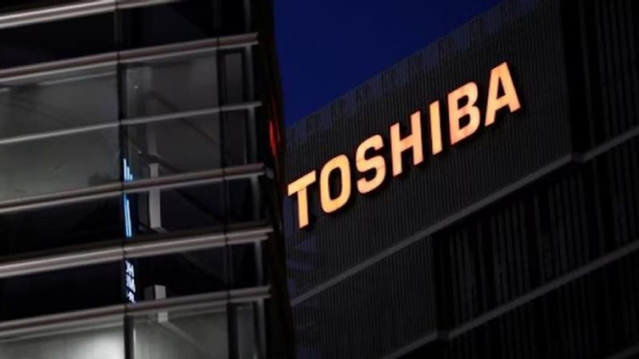 Layoff : Toshiba எடுத்த அதிரடி முடிவு.. பணியில் இருந்து நீக்கப்படும் 4000 பேர் என்ன காரணம் தெரியுமா? Layoff : Toshiba எடுத்த அதிரடி முடிவு.. பணியில் இருந்து நீக்கப்படும் 4000 பேர் என்ன காரணம் தெரியுமா?
