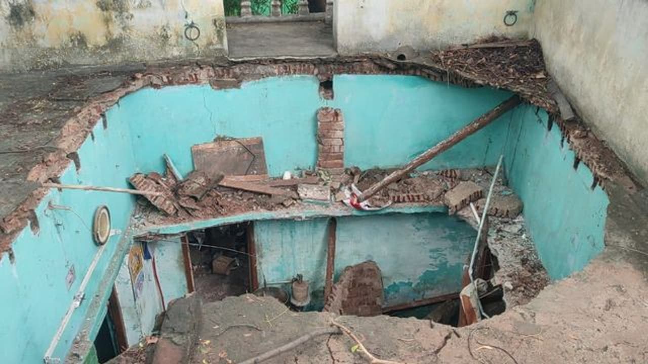 மதுரையில் பெய்த கனமழையால் வீட்டின் மேல் சுவர் இடிந்து விழுந்து ஒருவர் பலி காவல்துறை விசாரணை