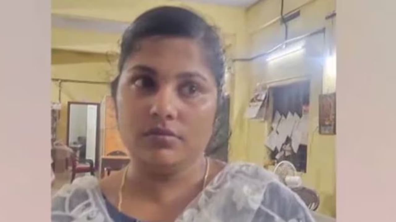 പത്തനംതിട്ടയിൽ യുവാവിന്റെ വീടിന് തീയിട്ടത് കാമുകിയും സുഹൃത്തും, കേസിൽ വഴിത്തിരിവ്