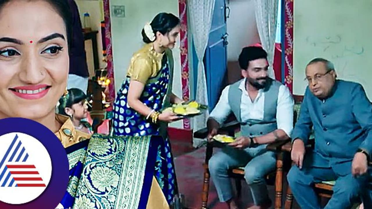 Seetha Raama: ಸೀತಾಗೆ ಸೀರೆ ಸೆನ್ಸ್ ಇಲ್ವಾ? ಡಬ್ಬಾ ಥರ ಇದೆ ಥೂ ಅಂತ ಉಗೀತಿರೋ ವೀಕ್ಷಕರು! Seetha Raama: ಸೀತಾಗೆ ಸೀರೆ ಸೆನ್ಸ್ ಇಲ್ವಾ? ಡಬ್ಬಾ ಥರ ಇದೆ ಥೂ ಅಂತ ಉಗೀತಿರೋ ವೀಕ್ಷಕರು!