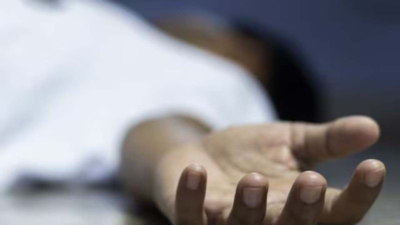 കോട്ടക്കലില് യുവാവിനെ മര്ദ്ദിച്ച് റോഡരികില് ഉപേക്ഷിച്ച നിലയില് കോട്ടക്കലില് യുവാവിനെ മര്ദ്ദിച്ച് റോഡരികില് ഉപേക്ഷിച്ച നിലയില്