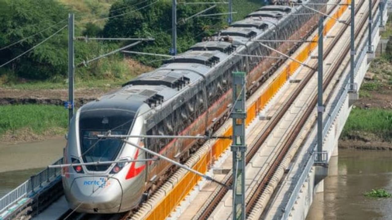 நமோ ரேபிட் ரயில்.. பயணிகளுக்கு குட் நியூஸ்.. நேர அட்டவணை அதிரடி மாற்றம்.. முழு விபரம் இதோ.. நமோ ரேபிட் ரயில்.. பயணிகளுக்கு குட் நியூஸ்.. நேர அட்டவணை அதிரடி மாற்றம்.. முழு விபரம் இதோ..