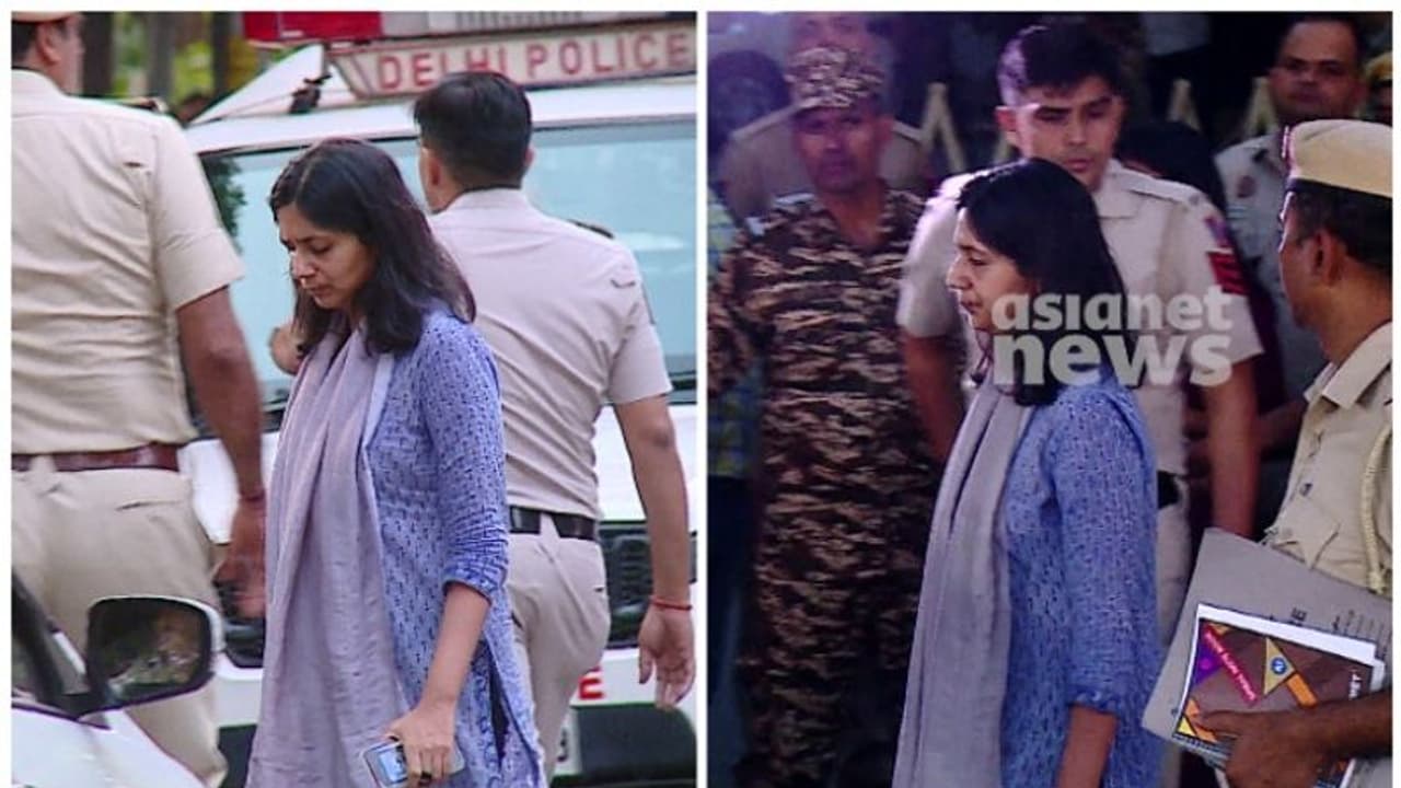 'നിർഭയക്ക് വേണ്ടി തെരുവിലിറങ്ങിയ പാർട്ടി ക്രിമിനലിനെ സംരക്ഷിക്കാനിറങ്ങിയിരിക്കുന്നു'; സ്വാതി മലിവാൾ 'നിർഭയക്ക് വേണ്ടി തെരുവിലിറങ്ങിയ പാർട്ടി ക്രിമിനലിനെ സംരക്ഷിക്കാനിറങ്ങിയിരിക്കുന്നു'; സ്വാതി മലിവാൾ