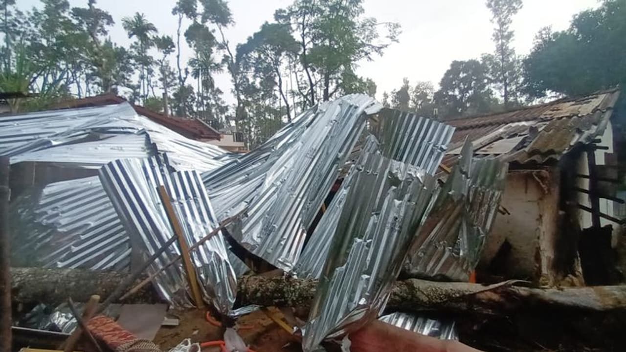 ಚಿಕ್ಕಮಗಳೂರಿನಲ್ಲಿ ಮುಂದುವರೆದ ವರುಣಾರ್ಭಟ: ಮಳೆಯಿಂದ ಅವಾಂತರ ಸೃಷ್ಠಿ