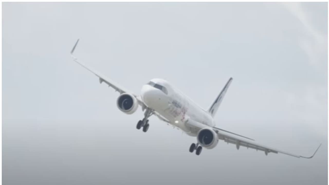 കാലാവധി കഴിഞ്ഞ ഹെലികോപ്റ്ററുകളും വിമാനങ്ങളും; ഉപരോധങ്ങളാൽ വലഞ്ഞ ഇറാന്‍റെ വ്യോമയാന മേഖല