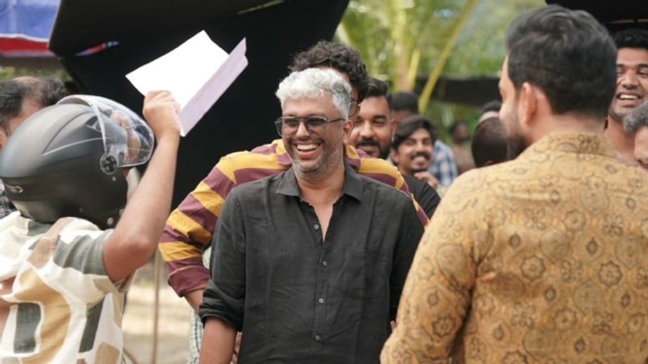 'അതും ഒരു ചെറിയ ഫാമിലി സിനിമ'; പൃഥ്വിരാജുമായി വീണ്ടും ഒന്നിക്കാന്‍ വിപിന്‍ ദാസ്