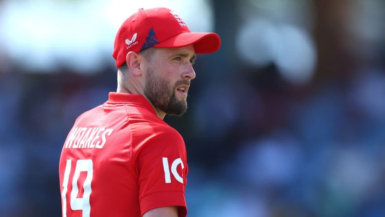 ഐപിഎല്ലില് ഒരു മത്സരത്തിൽ പോലും ഗ്രൗണ്ടിലിറങ്ങിയില്ല, എന്നിട്ടും കോടികള് പോക്കറ്റിലാക്കിയ 5 താരങ്ങള് ഐപിഎല്ലില് ഒരു മത്സരത്തിൽ പോലും ഗ്രൗണ്ടിലിറങ്ങിയില്ല, എന്നിട്ടും കോടികള് പോക്കറ്റിലാക്കിയ 5 താരങ്ങള്