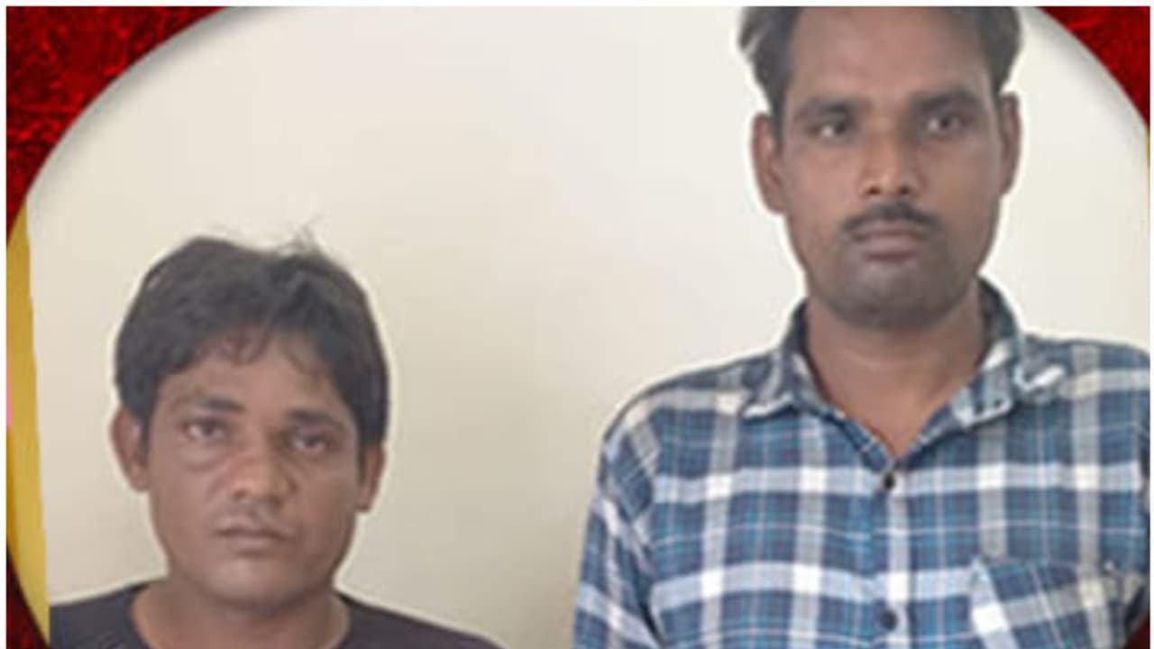 പരിശോധിച്ചപ്പോൾ 2000 ത്തിലധികം കഞ്ചാവ് മിഠായികൾ; 2 ഇതര സംസ്ഥാന തൊഴിലാളികൾ അറസ്റ്റിൽ പരിശോധിച്ചപ്പോൾ 2000 ത്തിലധികം കഞ്ചാവ് മിഠായികൾ; 2 ഇതര സംസ്ഥാന തൊഴിലാളികൾ അറസ്റ്റിൽ