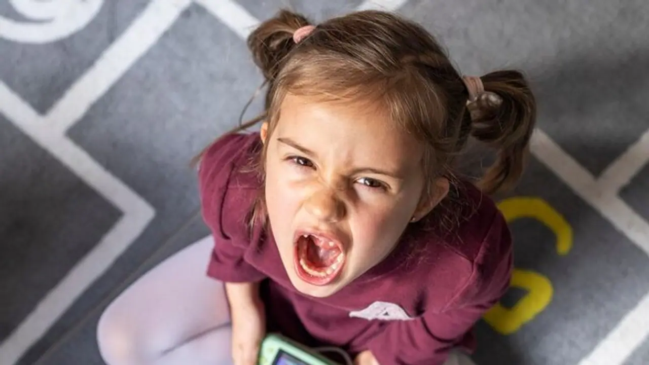 A Guide for Parents: How to handle your child’s tantrums A Guide for Parents: How to handle your child’s tantrums