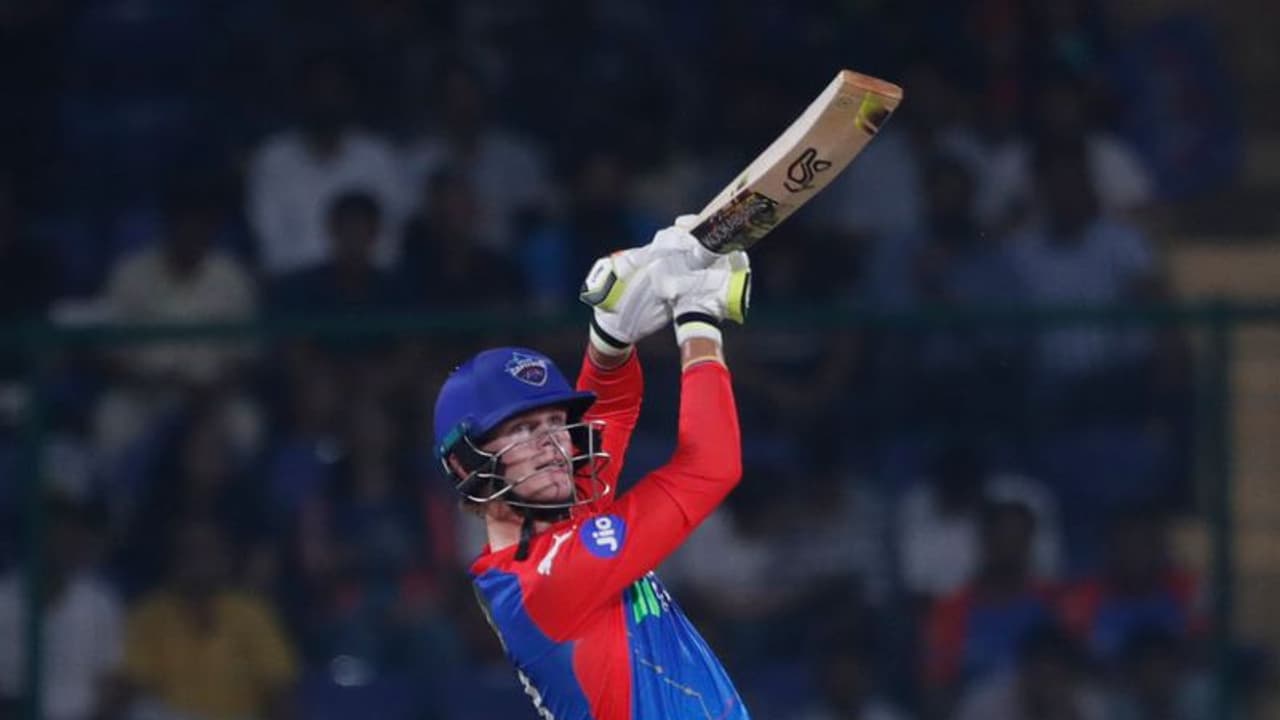 വാർണറെ പോലും പുറത്തിരുത്തിയ അടിവീരൻ; ഐപിഎല്ലിൽ മിന്നിയ യുവ താരത്തെ ലോകകപ്പ് റിസർവ് ടീമിലെടുത്ത് ഓസ്ട്രേലിയ വാർണറെ പോലും പുറത്തിരുത്തിയ അടിവീരൻ; ഐപിഎല്ലിൽ മിന്നിയ യുവ താരത്തെ ലോകകപ്പ് റിസർവ് ടീമിലെടുത്ത് ഓസ്ട്രേലിയ