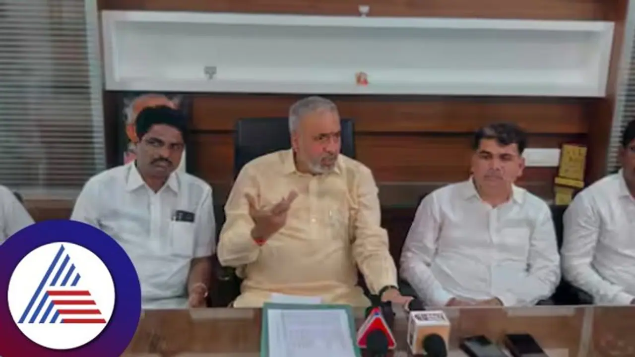 ಗ್ರೇಸ್ ಮಾರ್ಕ್ಸ್‌ ನೀಡಿದರೂ ಕಾಂಗ್ರೆಸ್‌ ಸರ್ಕಾರ ಜಸ್ಟ್ ಪಾಸಾಗಲ್ಲ: ಬಿಜೆಪಿ ಅಭ್ಯರ್ಥಿ ಕಾಗೇರಿ ಲೇವಡಿ