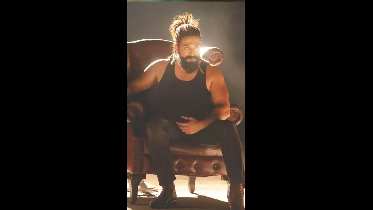 ಚೆಡ್ಡಿ ಜಾಹೀರಾತಿನಲ್ಲಿ ಕೆಜಿಎಫ್ ಸ್ಟಾರ್! ಯಶ್ ಹೊಸ ಆ್ಯಡ್ಗೆ ನೆಟ್ಟಿಗರು ಕೊಟ್ಟ ಟಾಂಗ್ ನೋಡಿ ಚೆಡ್ಡಿ ಜಾಹೀರಾತಿನಲ್ಲಿ ಕೆಜಿಎಫ್ ಸ್ಟಾರ್! ಯಶ್ ಹೊಸ ಆ್ಯಡ್ಗೆ ನೆಟ್ಟಿಗರು ಕೊಟ್ಟ ಟಾಂಗ್ ನೋಡಿ