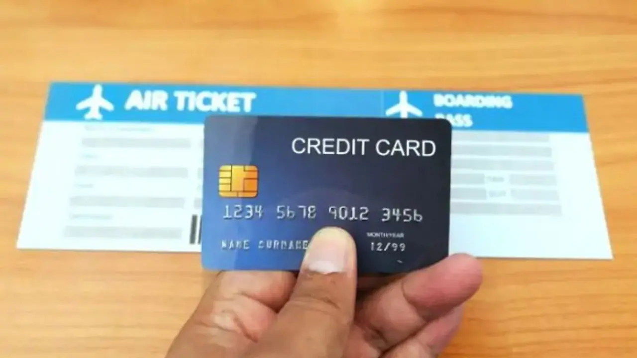 Travel Credit Cards : சுற்றுலா செல்ல போறீங்களா.? இந்த கிரெடிட் கார்டுகள் உங்களுக்கு நிச்சயம் உதவும்..