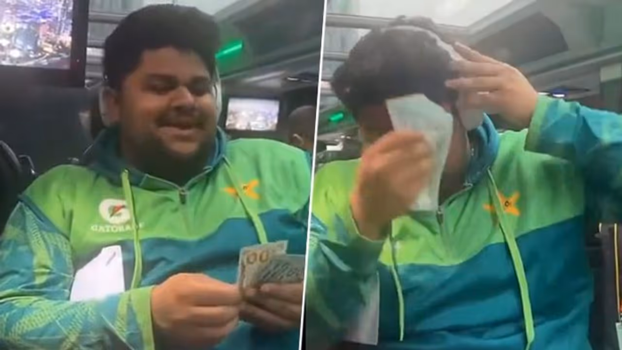 T20 World Cup 2024: Babar Azam films Azam Khan's 'shameless' act of wiping sweat with money (WATCH) T20 World Cup 2024: Babar Azam films Azam Khan's 'shameless' act of wiping sweat with money (WATCH)