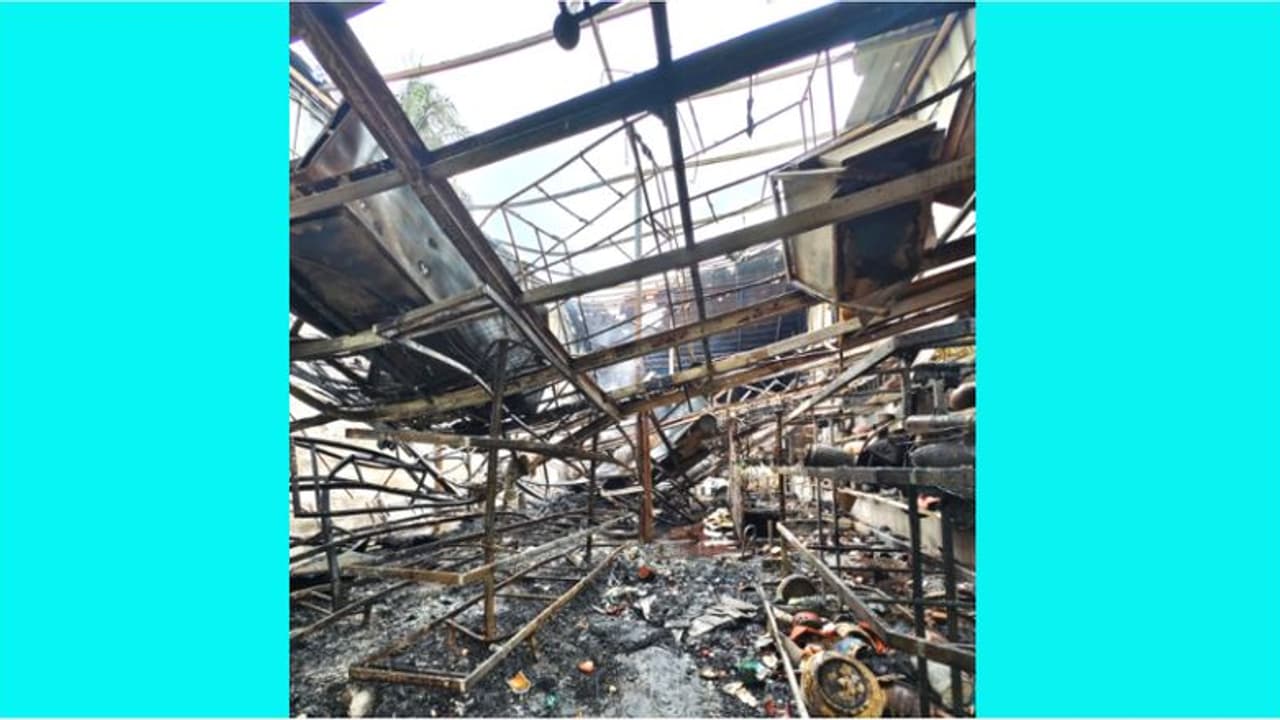 തീപിടുത്തത്തിൽ അഗ്രികൾച്ചർ സൂപ്പർ മാർക്കറ്റ് കത്തി നശിച്ചു; 40 ലക്ഷം രൂപയുടെ നാശനഷ്ടം 