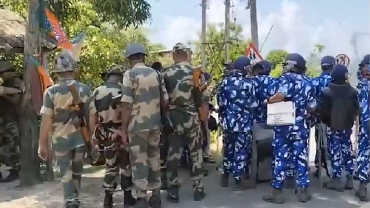 West Bengal: BJP worker's death sparks protests, road blockades in Nandigram; heavy security deployed (WATCH) West Bengal: BJP worker's death sparks protests, road blockades in Nandigram; heavy security deployed (WATCH)