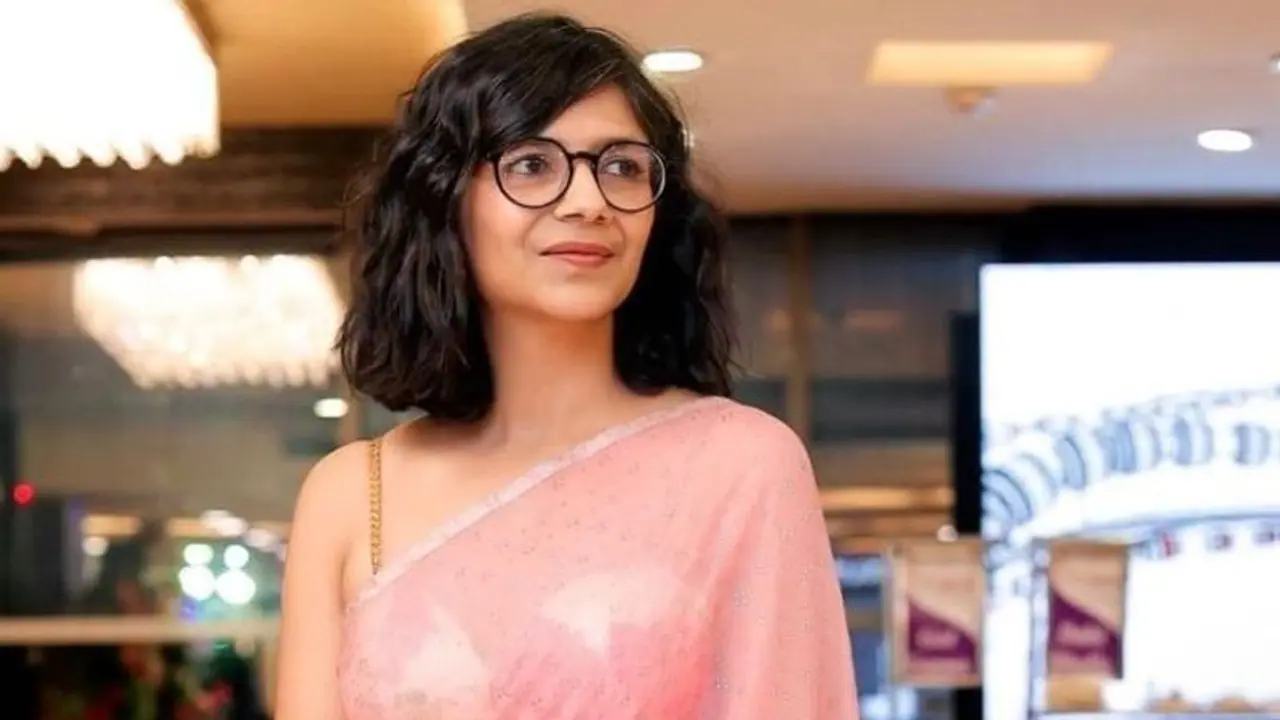 Delhi police detain MP Swati Maliwal during protest against Kejriwal on Yamuna cleanliness