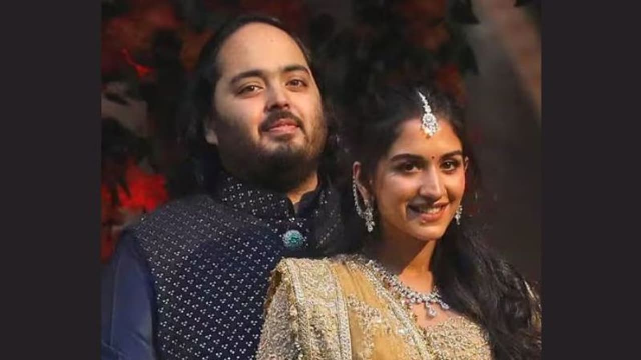 అంబానీ ఇంట పెళ్లిలో కరీంనగర్ ఉత్పత్తులు.. అతిథులకు తెలంగాణ నుంచే అదిరిపోయే రిటర్న్ గిఫ్టులు.. 