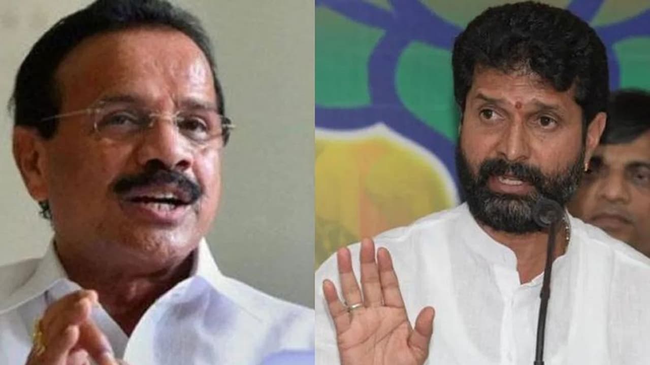 ‘ಪರಿಷತ್ನಲ್ಲಿ ಸೋತವರಿಗೆ ಟಿಕೆಟ್ ಕೊಡಲ್ಲ’: ಬಿಜೆಪಿ ಕೋರ್ ಕಮಿಟಿಯಲ್ಲಿ ಸಿ.ಟಿ.ರವಿ, ಡಿವಿಎಸ್ ತರಾಟೆ! ‘ಪರಿಷತ್ನಲ್ಲಿ ಸೋತವರಿಗೆ ಟಿಕೆಟ್ ಕೊಡಲ್ಲ’: ಬಿಜೆಪಿ ಕೋರ್ ಕಮಿಟಿಯಲ್ಲಿ ಸಿ.ಟಿ.ರವಿ, ಡಿವಿಎಸ್ ತರಾಟೆ!