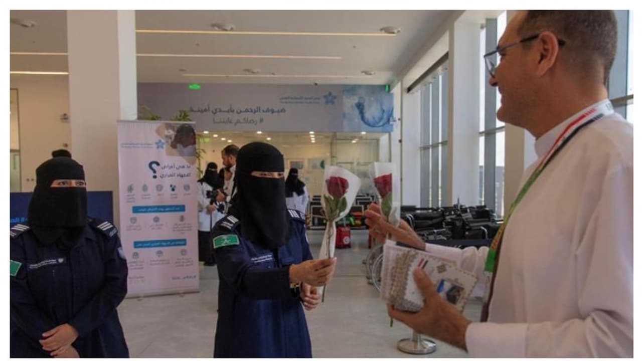 സൗദിക്ക് പുറത്ത് നിന്ന് റോഡ് മാർഗം വിദേശ ഹജ്ജ് തീർഥാടകരുടെ വരവ് തുടങ്ങി സൗദിക്ക് പുറത്ത് നിന്ന് റോഡ് മാർഗം വിദേശ ഹജ്ജ് തീർഥാടകരുടെ വരവ് തുടങ്ങി