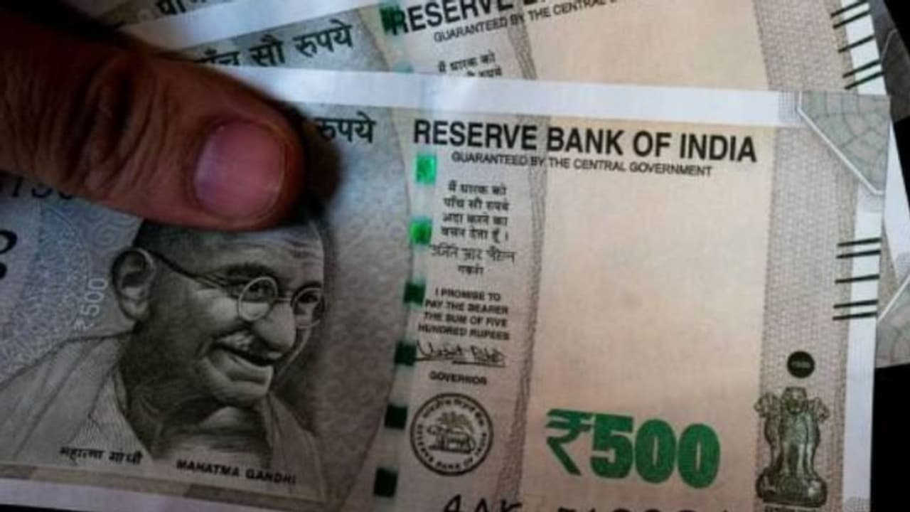 Bengaluru vegetable vendor alleges Rs 20 lakh fraud with white paper in Rs 500 notes, FIR filed in Whitefield