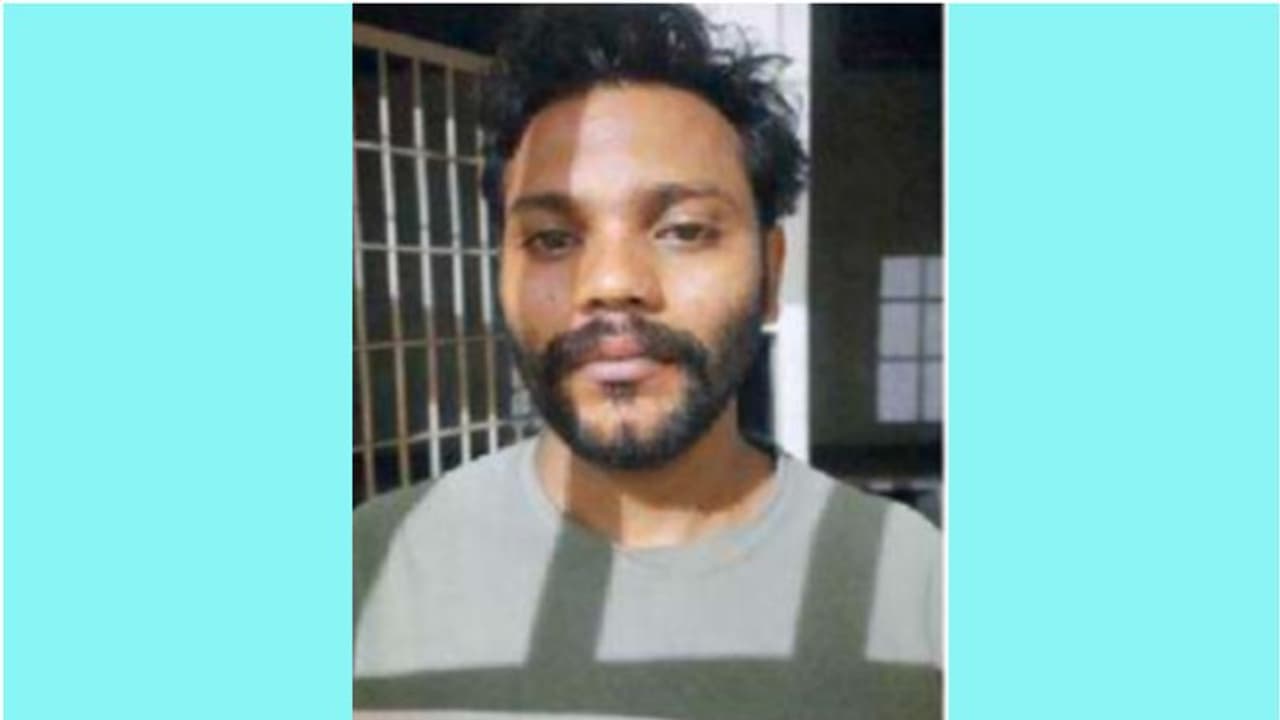 വീട്ടിൽനിന്ന് സ്വർണവും പണവും ഫോണും മോഷണം പോയി; അന്വേഷണത്തിൽ കുടുങ്ങിയത് മകളും ഭർത്താവും വീട്ടിൽനിന്ന് സ്വർണവും പണവും ഫോണും മോഷണം പോയി; അന്വേഷണത്തിൽ കുടുങ്ങിയത് മകളും ഭർത്താവും