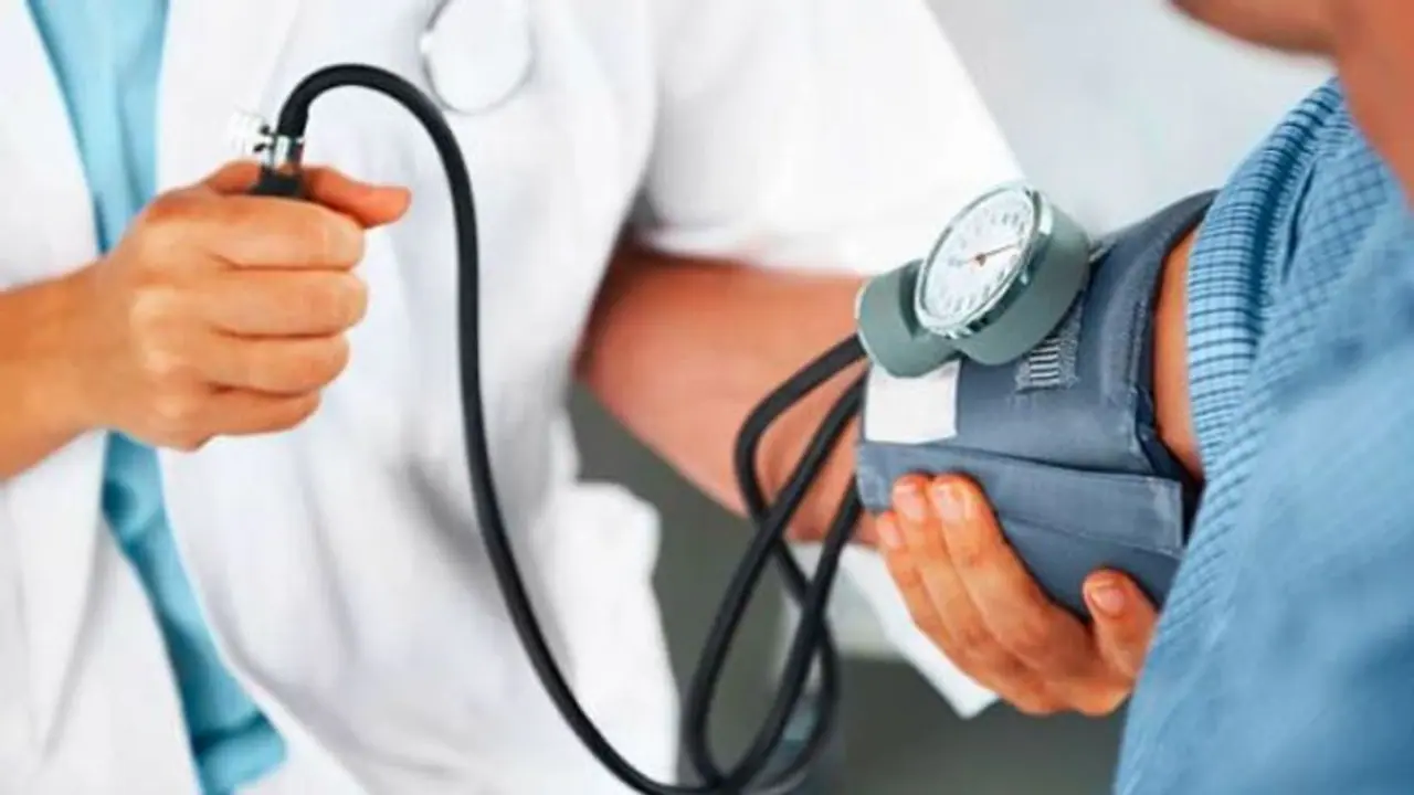 World Hypertension Day 2025 : രക്തസമ്മർദ്ദം നിയന്ത്രിക്കാൻ ജീവിതശെെലിയിൽ ശ്രദ്ധിക്കേണ്ട കാര്യങ്ങൾ World Hypertension Day 2025 : രക്തസമ്മർദ്ദം നിയന്ത്രിക്കാൻ ജീവിതശെെലിയിൽ ശ്രദ്ധിക്കേണ്ട കാര്യങ്ങൾ