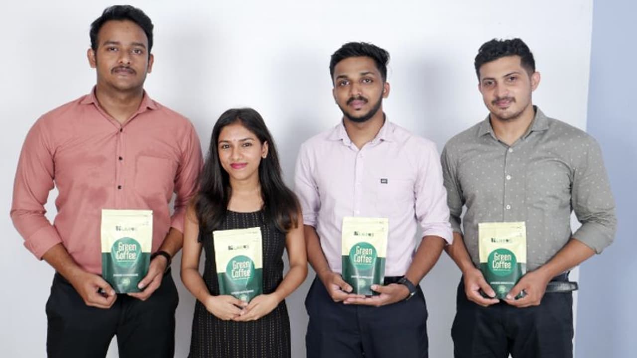 'ഗ്രീൻ ടീ അല്ല ഗ്രീൻ കോഫി', കോളേജ് പ്രൊജക്ടിൽ വിദ്യാർത്ഥികൾ സീരിയസായപ്പോൾ കിട്ടിയത് കിടിലൻ പ്രൊഡക്ട് 'ഗ്രീൻ ടീ അല്ല ഗ്രീൻ കോഫി', കോളേജ് പ്രൊജക്ടിൽ വിദ്യാർത്ഥികൾ സീരിയസായപ്പോൾ കിട്ടിയത് കിടിലൻ പ്രൊഡക്ട്